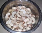 A picture of step 1 of Cashew Curry.
