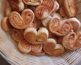 Foto del paso 3 de la receta: Palmeritas de hojaldre económicas