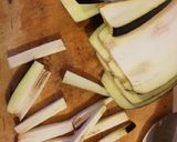 Foto del passaggio 1 della ricetta Strips di melanzane al forno (idea light) 🍆