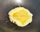 Foto langkah ke 3 dari resep Tumis sawi hijau telur.