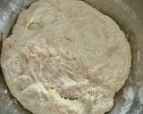 Foto del paso 2 de la receta: Pizza carbonara casera (masa con prefermento)