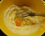 Foto del paso 2 de la receta: Budín de coco y dulce de leche