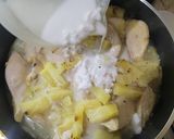 Foto del paso 2 de la receta: Pollo al ananá con coco