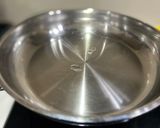 Hình bước làm 2 của món Sườn Cốt Lết Rim Me