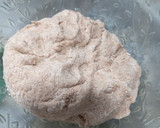 Foto del paso 2 de la receta: Masa de harina integral