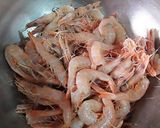 Foto del paso 5 de la receta: Alubias blancas con langostinos, gambas y cigalitas