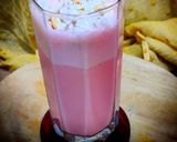 A picture of step 4 of Lassi (Sweet).