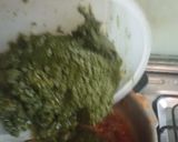 A picture of step 4 of پالک گوشت.