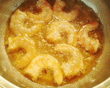 Foto del paso 6 de la receta: Langostinos al ajillo con pan frito