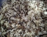 Foto langkah ke 2 dari resep Acar bihun ikan teri pedas.
