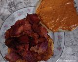 Foto del paso 11 de la receta: Hamburguesa de pechuga de pollo a la plancha con tocino