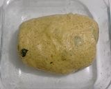 Foto langkah ke 10 dari resep Turmeric Curry Leaves Sourdough Bread.