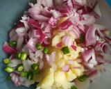 A picture of step 1 of Potato and onion sandwich.