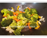 Foto del paso 2 de la receta: Fideos chinos con brócoli