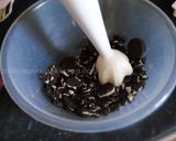 A picture of step 2 of Oreo truffles.
