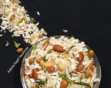 A picture of step 4 of Chivda Namkeen.