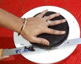 எஃலெஸ் சாக்லேட் ட்ரஃபில் கேக் (Eggless Choco Truffle Cake Recipe in TAmil) ரெசிபி ஸ்டேப் 14 புகைப்படம்