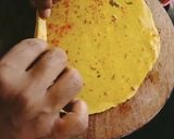 A picture of step 2 of Ajwain lachha paratha / Masala laccha paratha 😋.