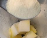 A picture of step 3 of Melon pineapple punch.