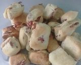 Foto del paso 5 de la receta: Bizcochitos con salame
