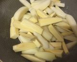 A picture of step 3 of Japanese Fried Potato.