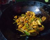 A picture of step 2 of Potato with capsicum.