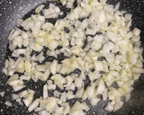 Foto del paso 2 de la receta: Espaguetis con nata y almendras