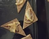A picture of step 2 of Vegan poached pear rocket and red onion 'pizza'.