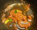 รูปขั้นตอนการทำที่ 2 ของ หมูสับผัดพริกแกง&ข้าสไรซ์เบอรี่