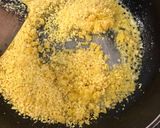 Foto langkah ke 7 dari resep Cheesy Crumble Mac And Cheese.