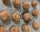 Foto del paso 4 de la receta: Albóndigas al horno con salsa de tomate
