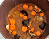 Foto del paso 1 de la receta: Alubias blancas con verduras y morcilla