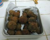 Foto langkah ke 4 dari resep solusi kue gagal bola bola cake coklat kacang/keju melted.