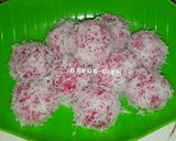 Foto langkah ke 5 dari resep Klepon Buah Naga.