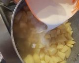 Krumpli főzelék (habarással) recept fázis 5 fotója