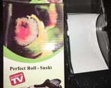 Foto langkah ke 3 dari resep Onigiri / sushi nasi tuna sederhana.