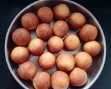 A picture of step 5 of Gulab jamun.