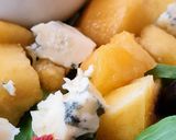 Foto del paso 5 de la receta: Ensalada de radicheta, durazno y queso azul 🍑