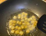 A picture of step 1 of Tau Sambal.