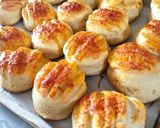 A legegyszerűbb, zsíros burgonyás pogácsa recept fázis 5 fotója