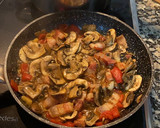 Foto del paso 1 de la receta: Pasta con bechamel y champiñones