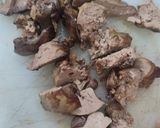 Foto langkah ke 2 dari resep Tumis Kacang Panjang Ati ayam.