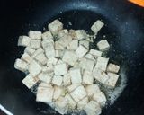 A picture of step 3 of Hot and sticky Tofu sauce.