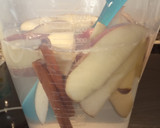 Foto del paso 1 de la receta: Agua para ayudar la digestión de manzana y canela
