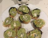 Foto del paso 2 de la receta: Entrada de Pan rústico, Palta y Queso Azul