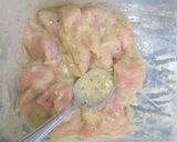 A picture of step 1 of Chicken chilli.