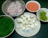 A picture of step 2 of Palak Paneer.