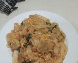 Foto langkah ke 3 dari resep Kwetiau Goreng Kangkung.