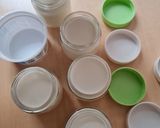 Foto del paso 3 de la receta: Yogur casero con yogurtera 🥣 receta básica