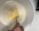 Foto del paso 3 de la receta: Coquitos: bolitas de coco para Navidad